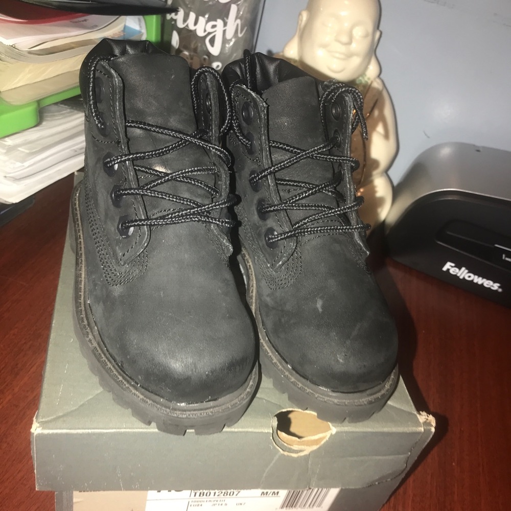 Sneaker and boots bundle